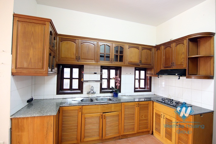 Large 4 bedrooms villa for rent in Tay Ho district